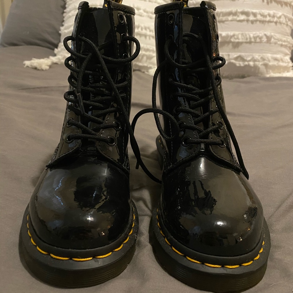 Dr. Martens Size 7